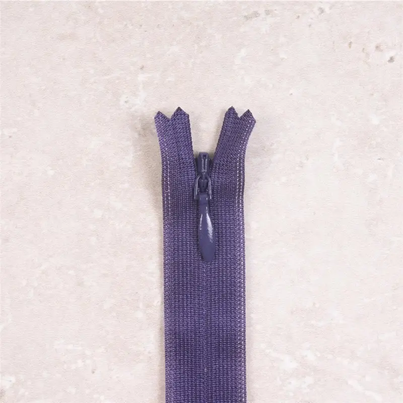 ZIPPER INVISIBLE MAJESTIC PURPLE Markenprodukt