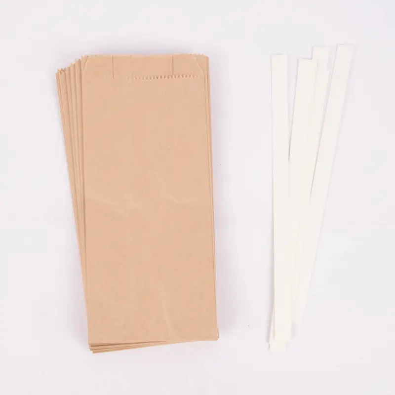 Rico Design Sterne Papiertüten Set einfarbig hellbraun 24 Tüten Bestseller