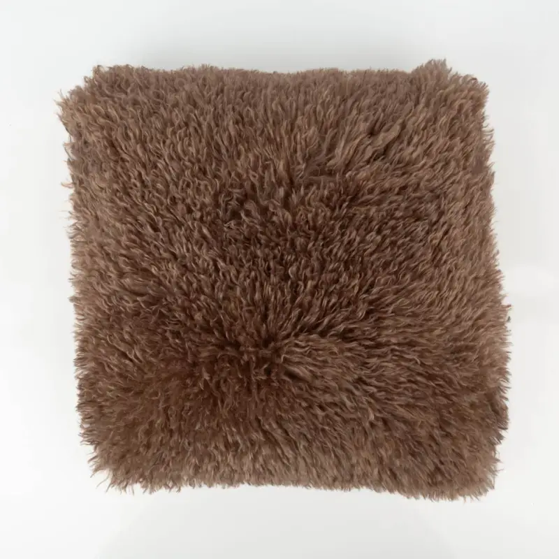 Rabatt Kuschelkissen Frieda Flokati Schaffell-Optik taupe 45x45cm